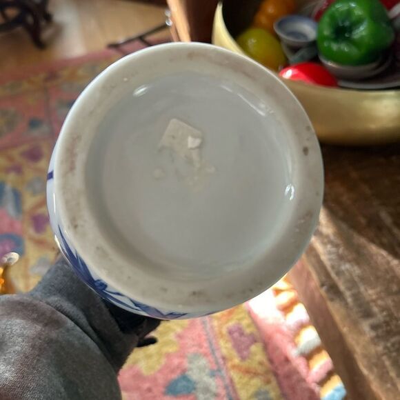 Vintage Chinese Hand Painted Porcelain Tea Pot/ Pitcher 5” - Picture 6 of 10